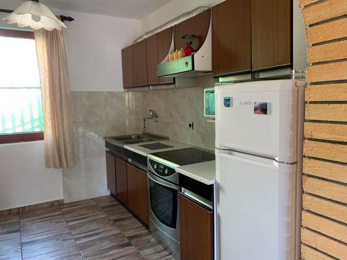 Holiday Home Bratica อุลซิน ภายนอก รูปภาพ