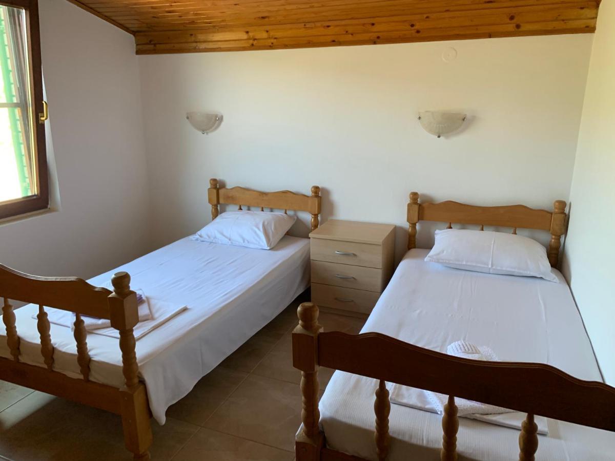 Holiday Home Bratica อุลซิน ภายนอก รูปภาพ
