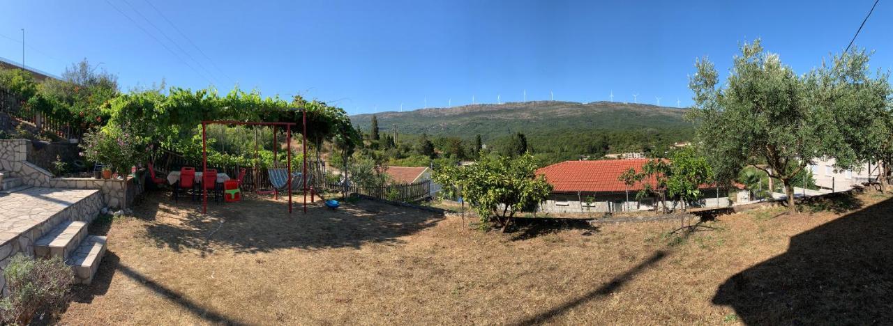Holiday Home Bratica อุลซิน ภายนอก รูปภาพ