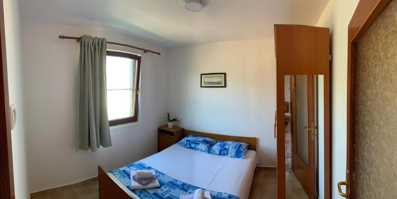 Holiday Home Bratica อุลซิน ภายนอก รูปภาพ